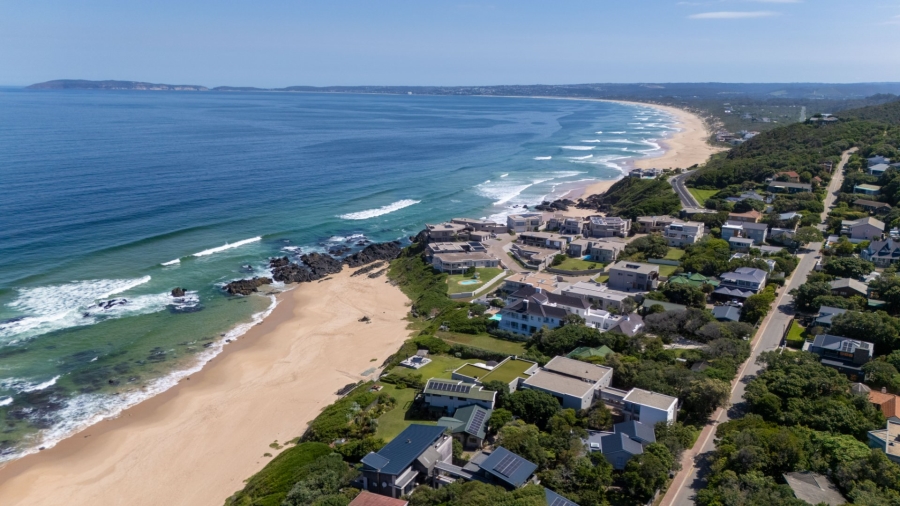 8 Bedroom Property for Sale in Keurboomstrand Western Cape